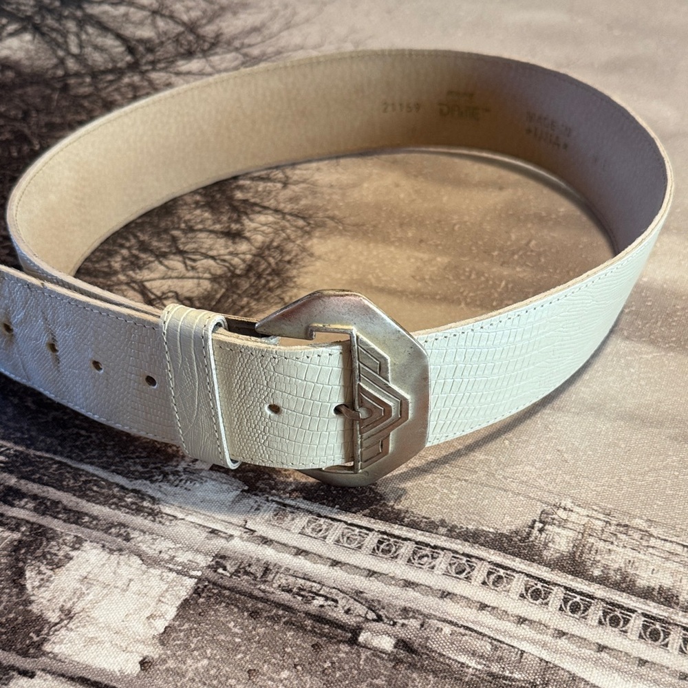 Dame genuine leather Belt with Geometric Silver Buckle